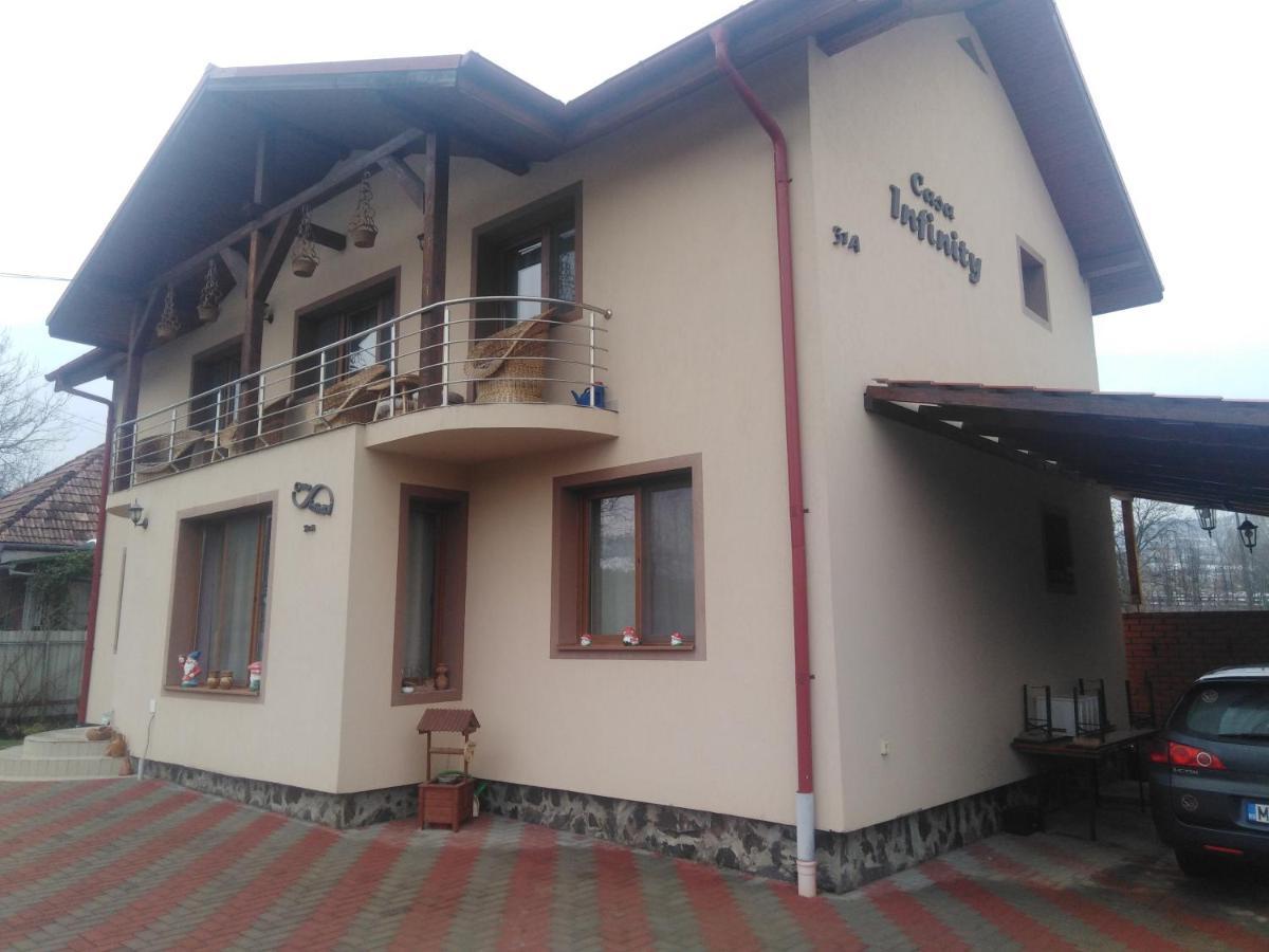 Casa Infinity Hotel Sovata Bagian luar foto